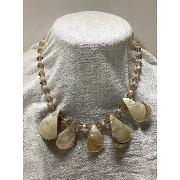 Beautiful Shell and Glass Bead Chocker Necklace Magnetic Clasp Warm Colors - Picture 2 of 12